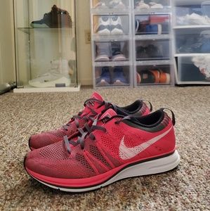 Nike Flyknit Trainer Pink Flash